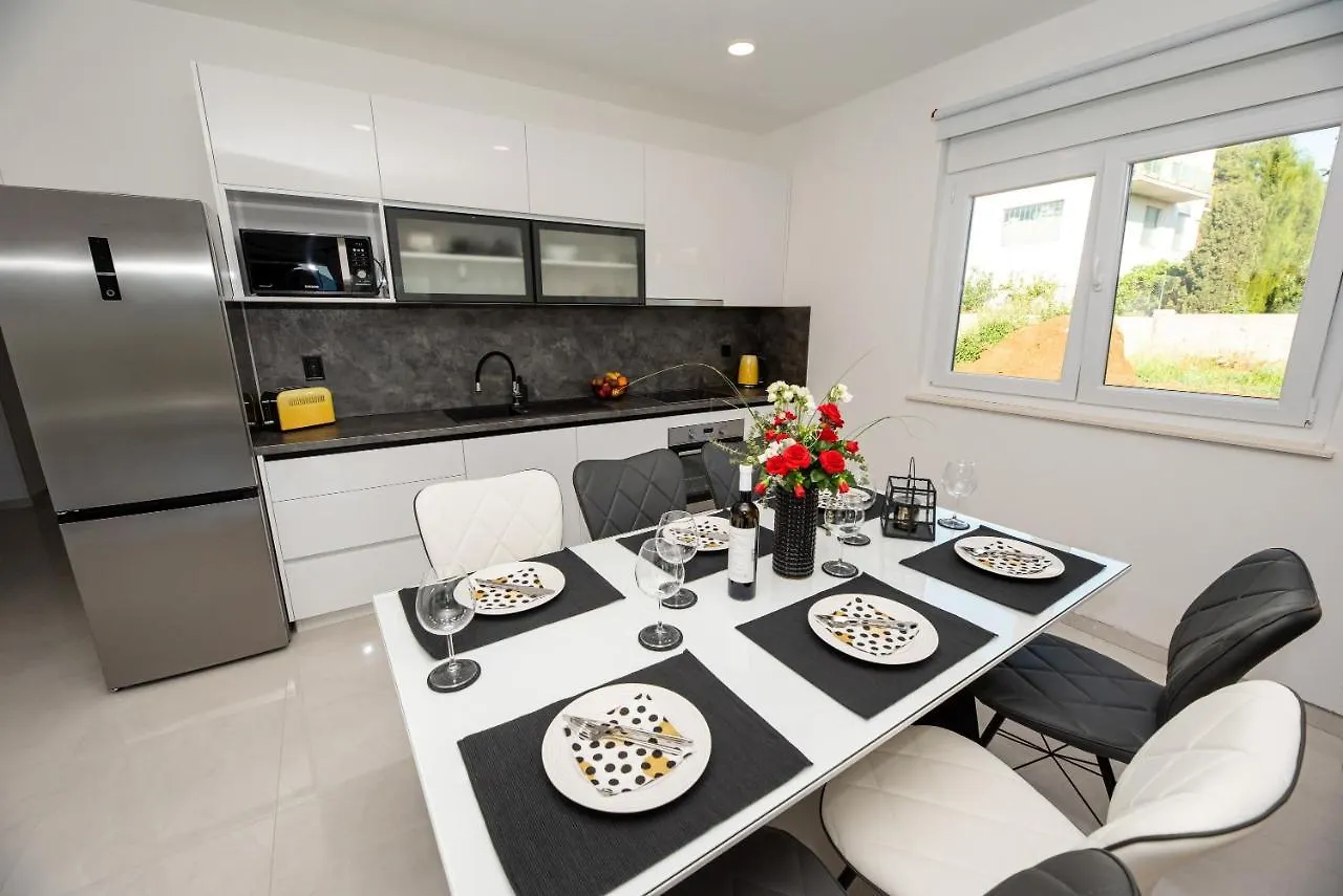 Villa Sportiva Zadar With Private Heated Pool 0*,